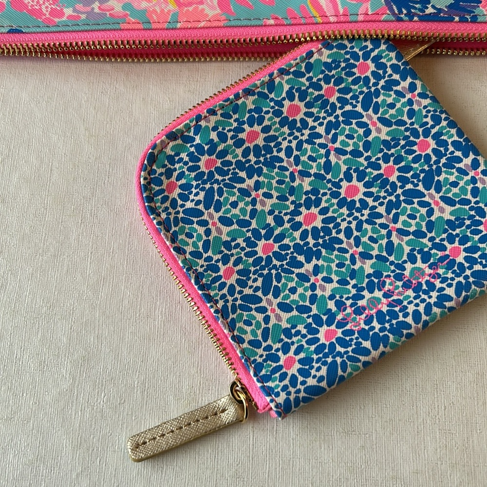 Lilly Pulitzer Splendor in the Sand Brand New  Tech Pouch - Picture 13 of 16